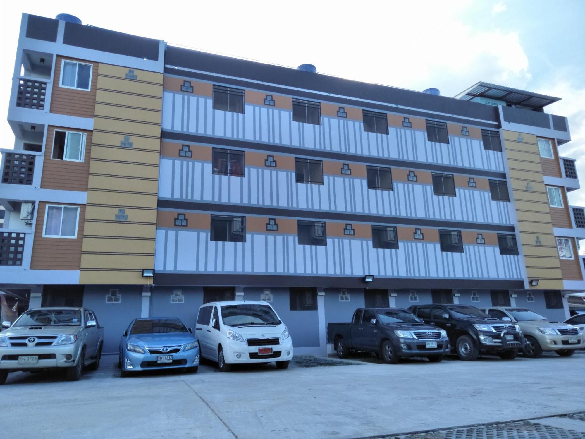 Rinrada Place Hotel Ubon Ratchathani Bagian luar foto