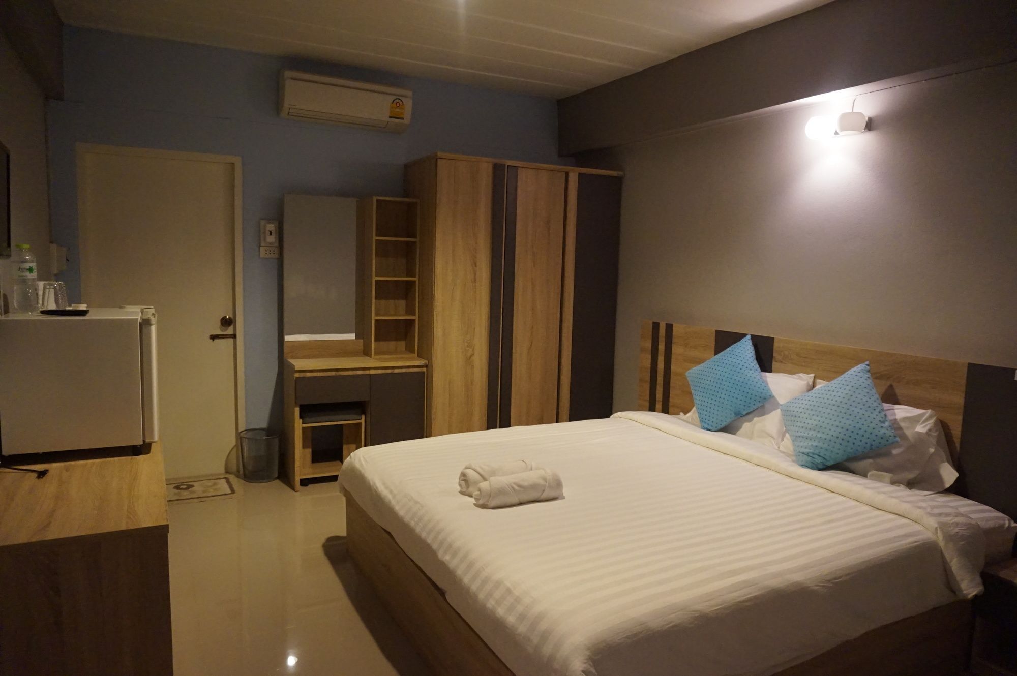 Rinrada Place Hotel Ubon Ratchathani Bagian luar foto